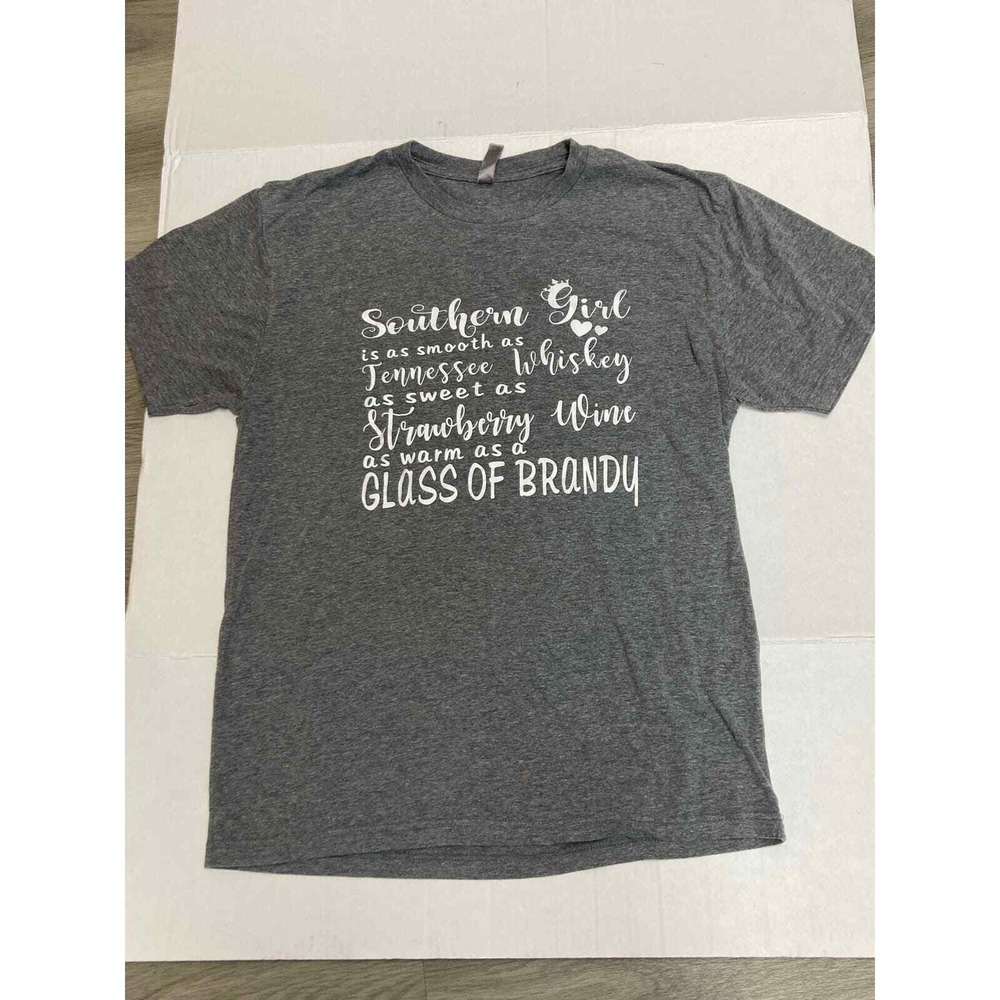 Southern Girl Whiskey Strawberry Wine Brandy Graphic T Shirt Gray Size Medium